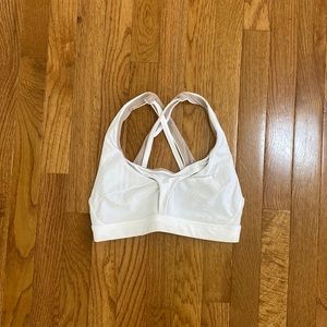 Lululemon in Sports bra with storage